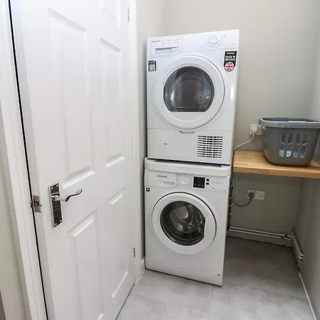 Holiday home Hampton House