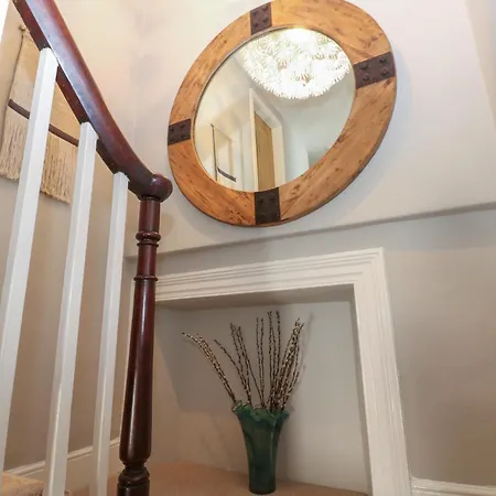 Holiday home Hampton House *