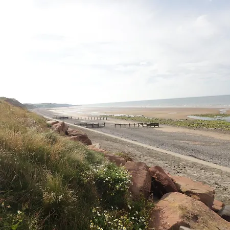 Holiday home Hampton House