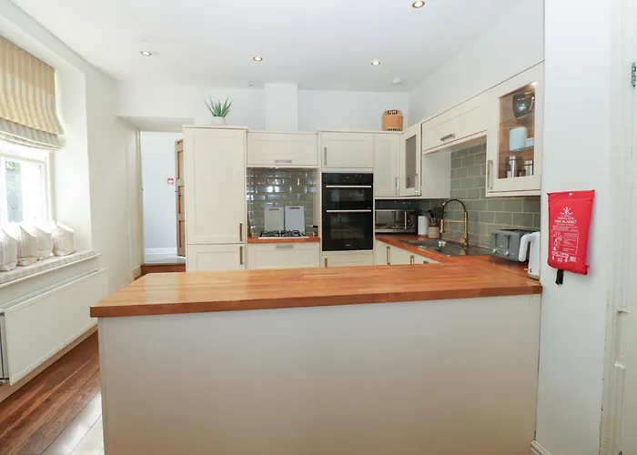 Hampton House * St. Bees