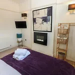 Hampton House سانت بييز